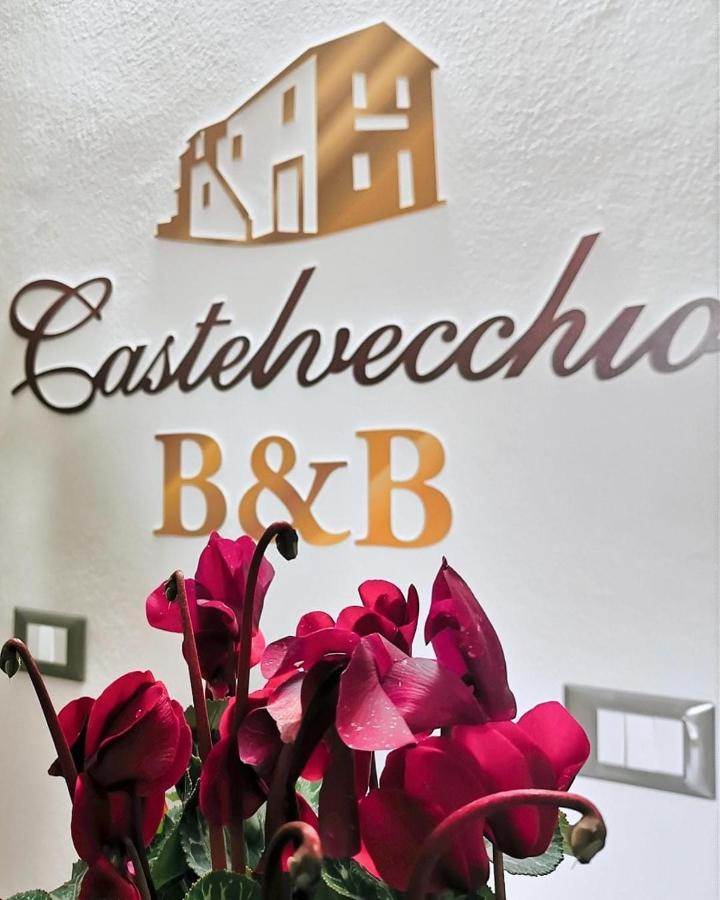 Alojamento de Acomodação e Pequeno-almoço Castelvecchio *